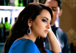 ruin-13-sonakshi-embarrased-bored-annoyed-holiday