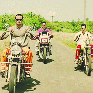bad-dt-6-bike-ride-friends-enjoying-trip-goa-dil-chahta-hai
