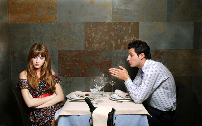 14 Ways You Ruin Your First Date Without Even Realizing It!