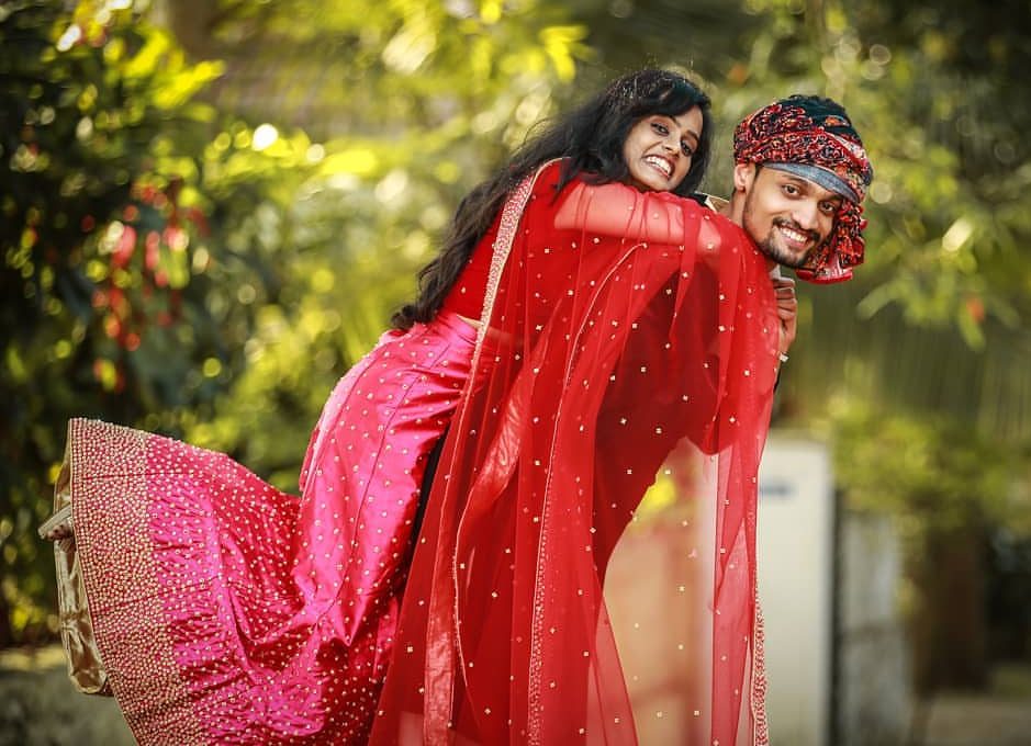 piggyback pose new Indian wedding couple poses
