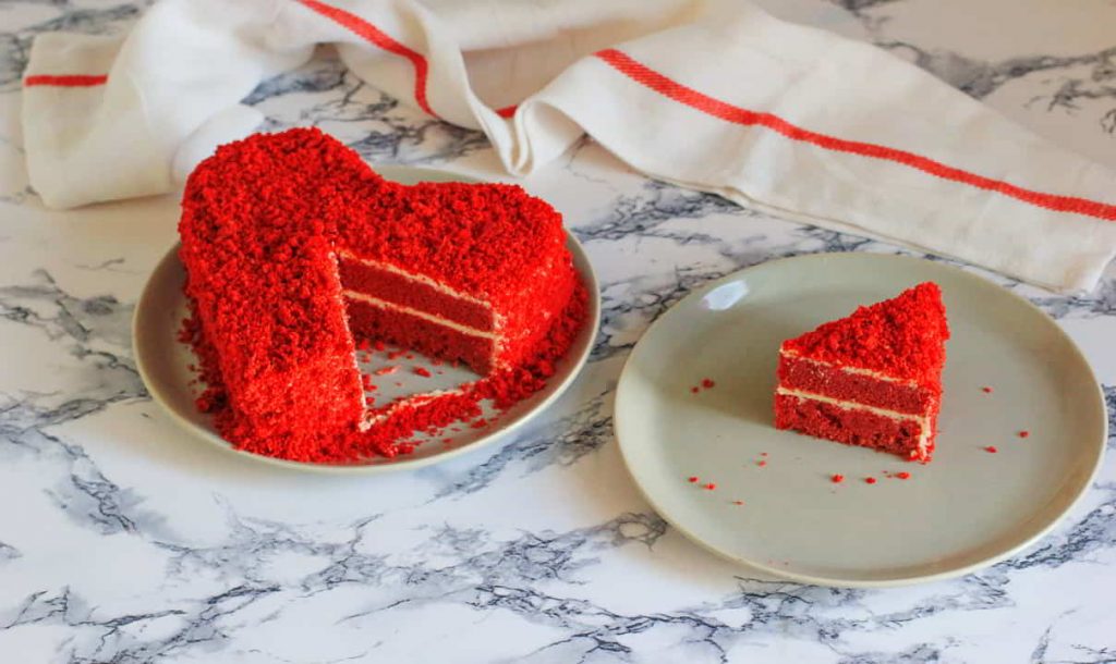 Red Velvet Heart Shape Valentines Day Cake Ideas 